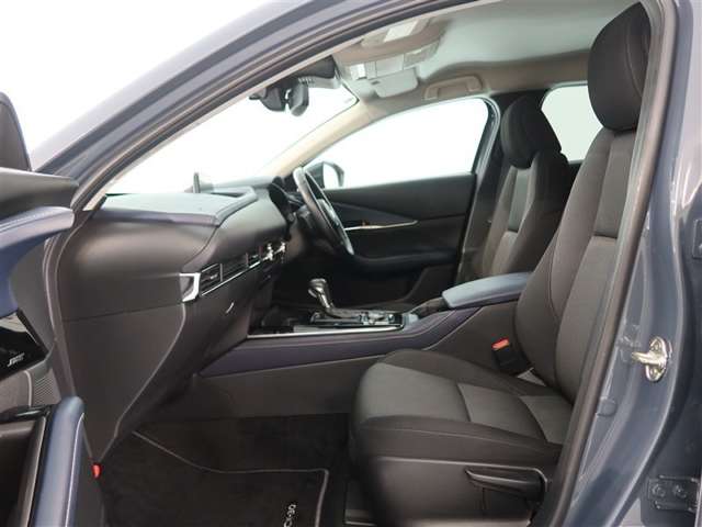 Mazda CX-30 11