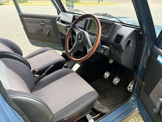 Suzuki Jimny 10