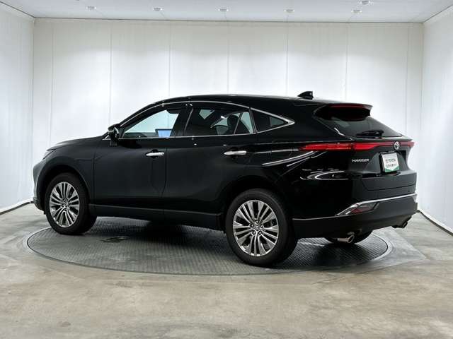 Toyota Harrier 5