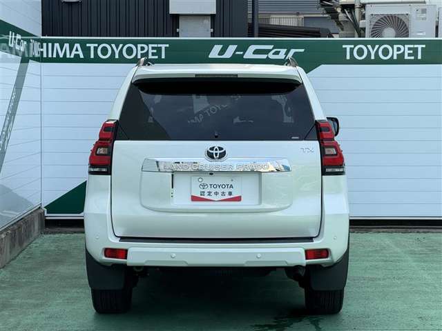 Toyota Land Cruiser Prado 6