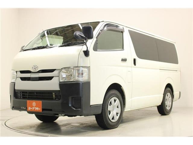 Toyota Hiace Van 7