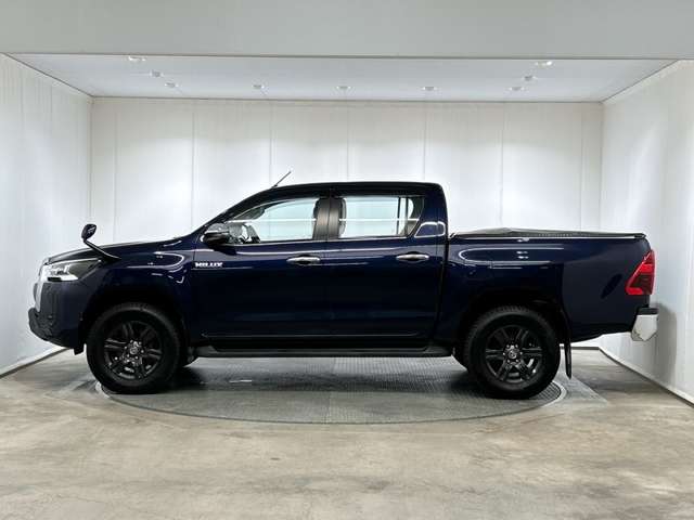 Toyota Hilux 4