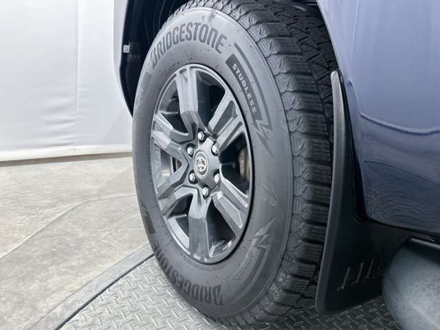 Toyota Hilux 8