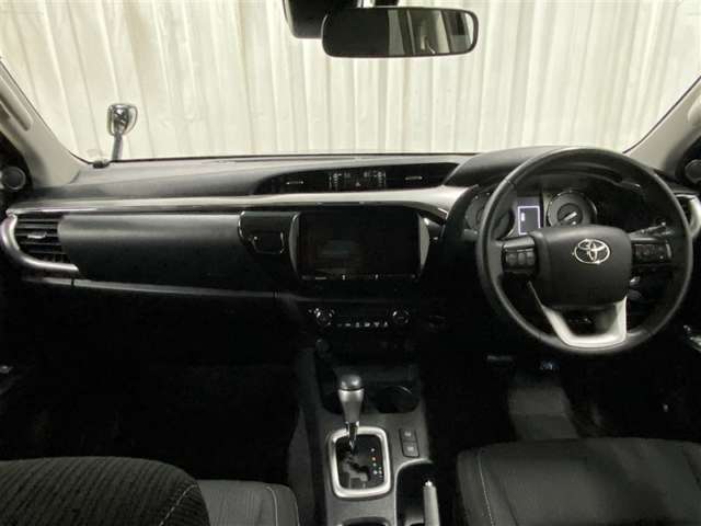 Toyota Hilux 2