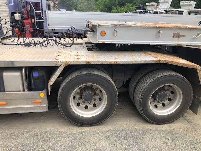 Isuzu Giga 12