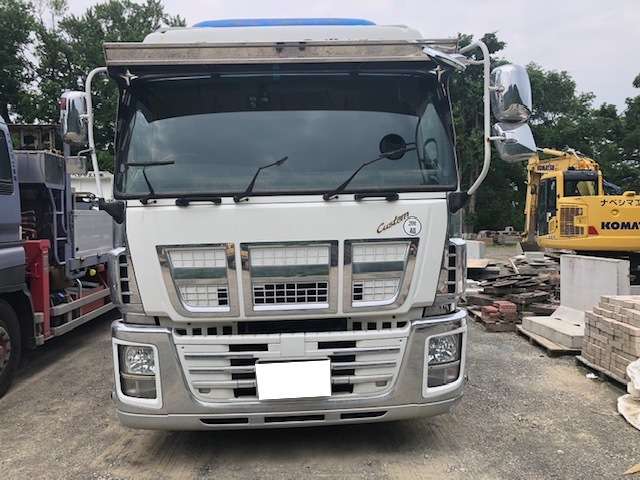 Isuzu Giga 3