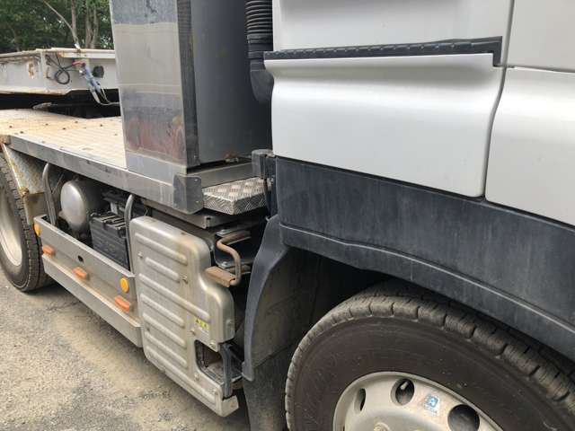 Isuzu Giga 9