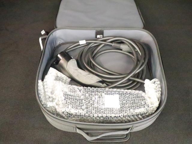 Mercedes-Benz EQA 11