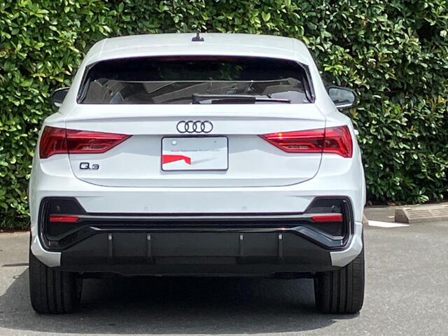 Audi Q3 Sportback 6