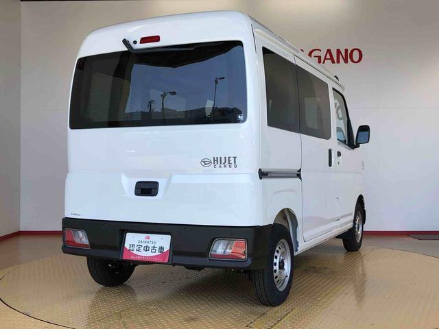 Daihatsu Hijet Cargo 10