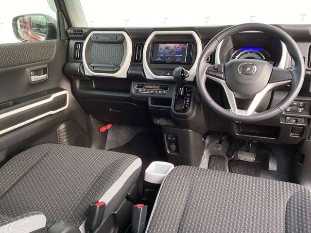Mazda Flair Crossover 3