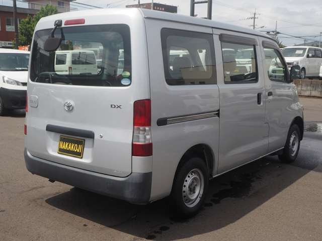 Toyota Town Ace Van 8