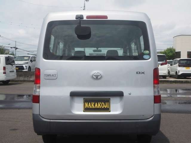 Toyota Town Ace Van 9