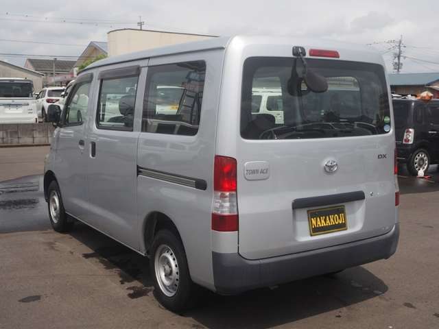 Toyota Town Ace Van 10