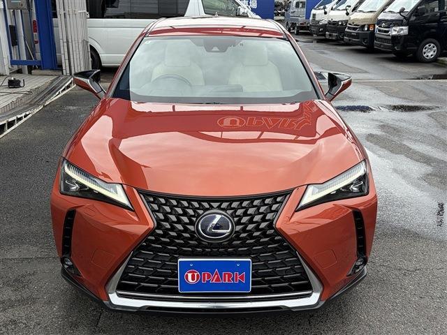 Lexus UX 5