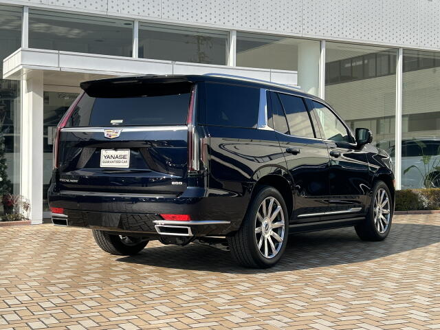Cadillac エスカレード 3