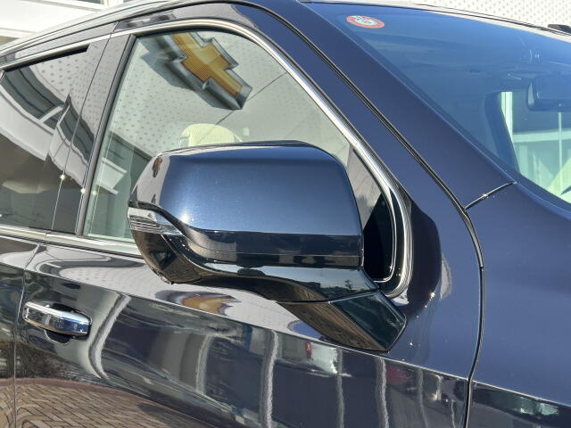 Cadillac エスカレード 8
