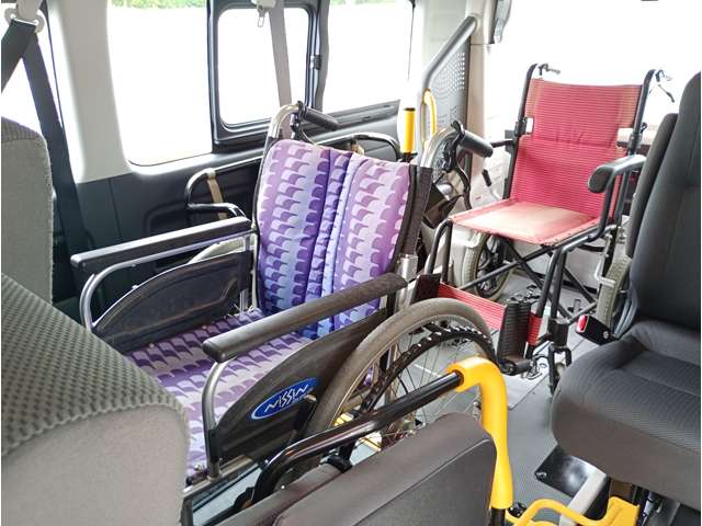 Toyota Hiace Van 6