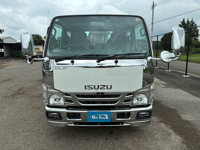 Isuzu Elf 9
