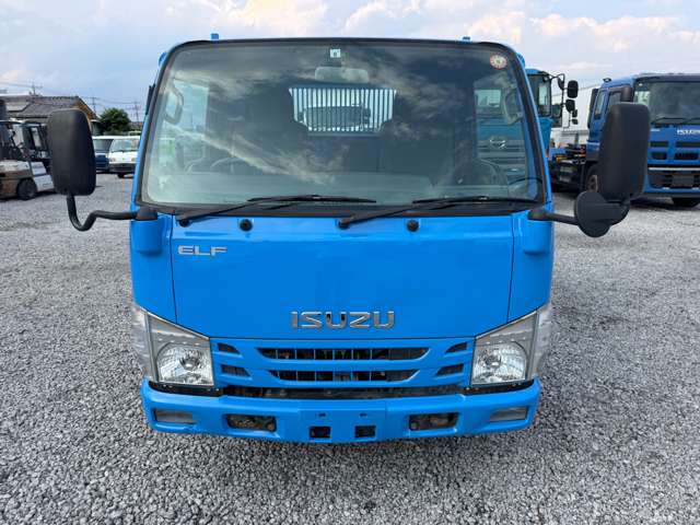 Isuzu Elf 4