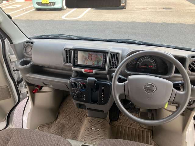 Nissan NV100 Clipper 6
