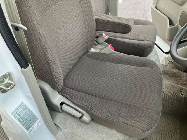Nissan NV100 Clipper 9
