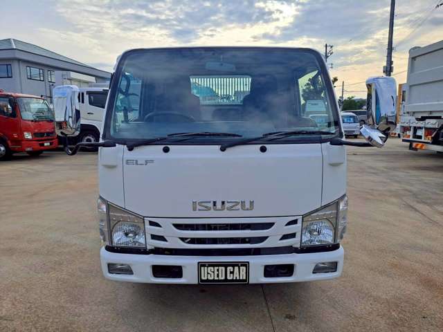 Isuzu Elf 2