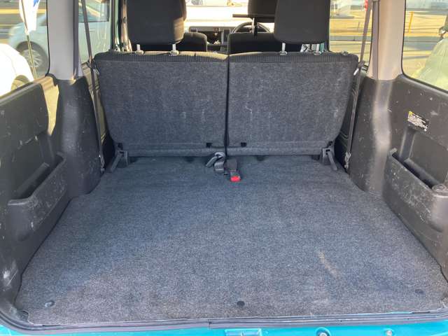 Daihatsu Hijet Cargo 8