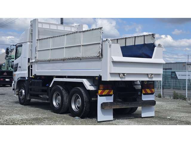 Hino Profia 4