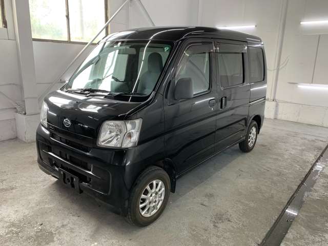 Daihatsu Hijet Cargo 11