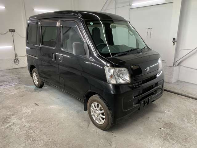 Daihatsu Hijet Cargo 7