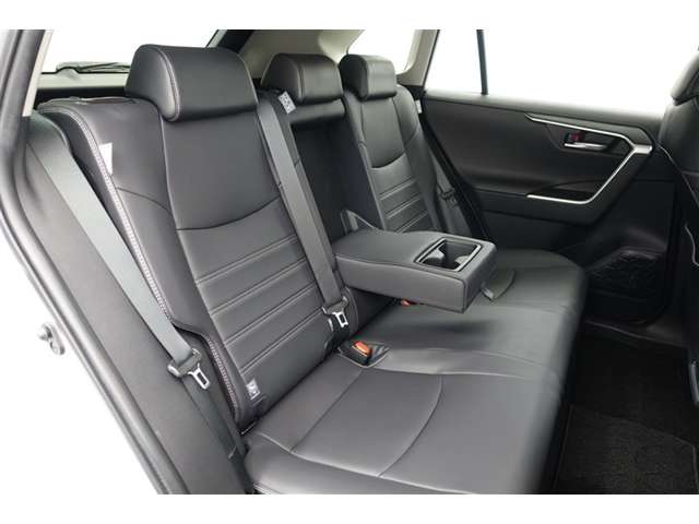 Toyota RAV4 8