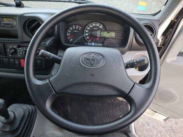 Toyota Toyoace 4