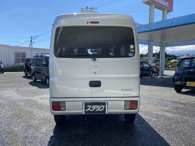 Suzuki Every 8