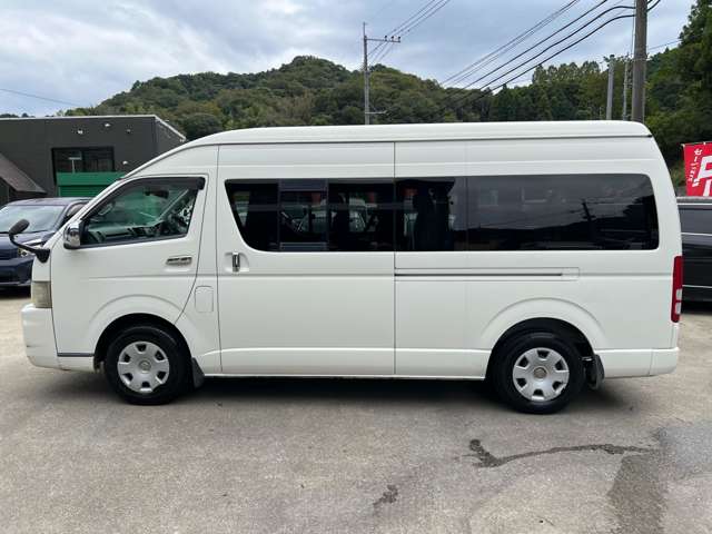 Toyota Hiace 11