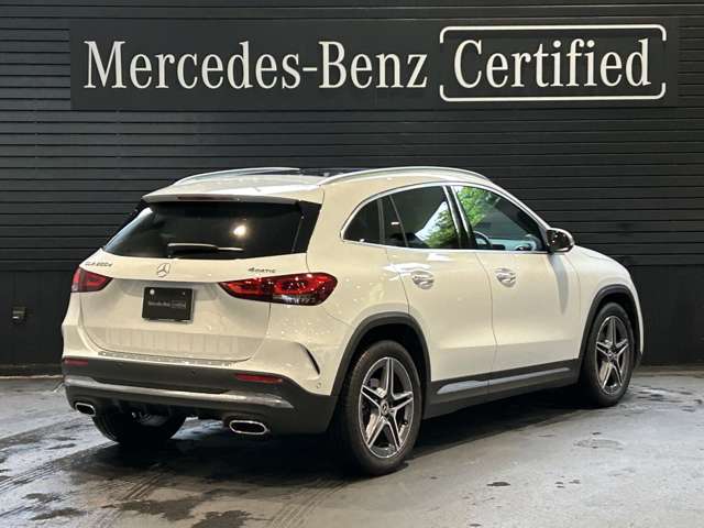 Mercedes-Benz GLA-Class 4
