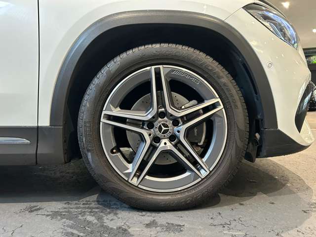 Mercedes-Benz GLA-Class 7