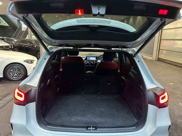 Mercedes-Benz GLA-Class 9