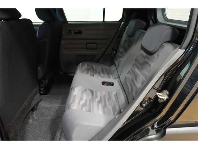 Daihatsu Taft 8