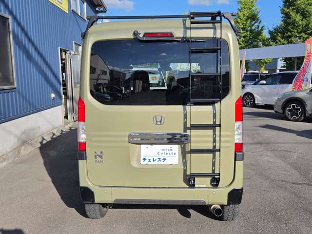Honda N-VAN 10
