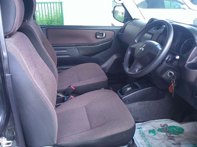 Mitsubishi Pajero Mini 11
