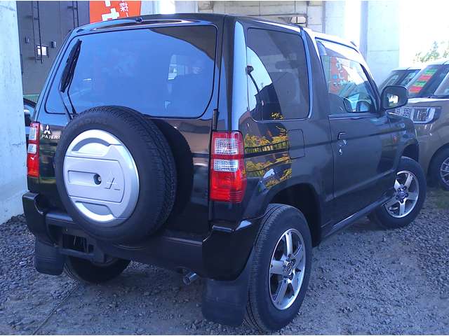 Mitsubishi Pajero Mini 2