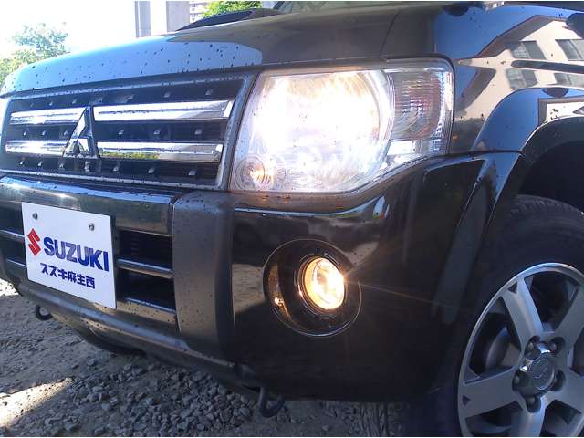 Mitsubishi Pajero Mini 4