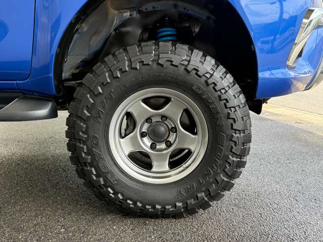 Toyota Hilux 11