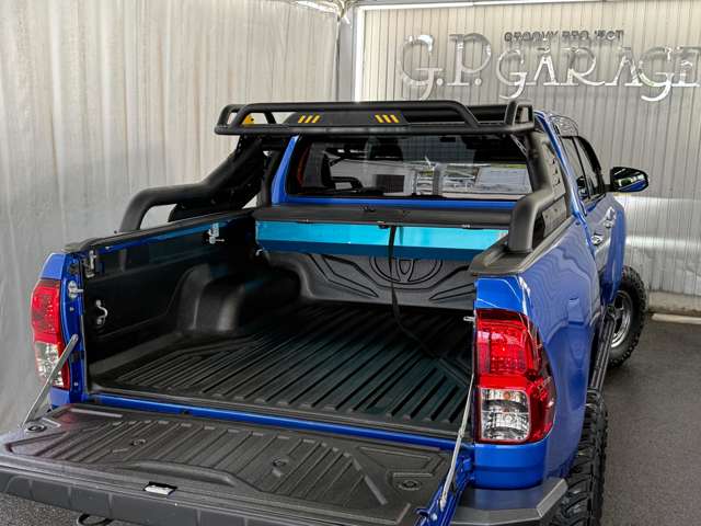 Toyota Hilux 5