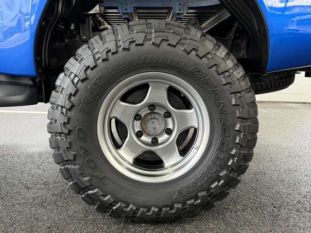 Toyota Hilux 9