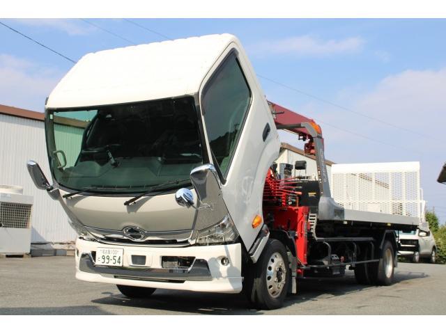 Hino Dutro 7