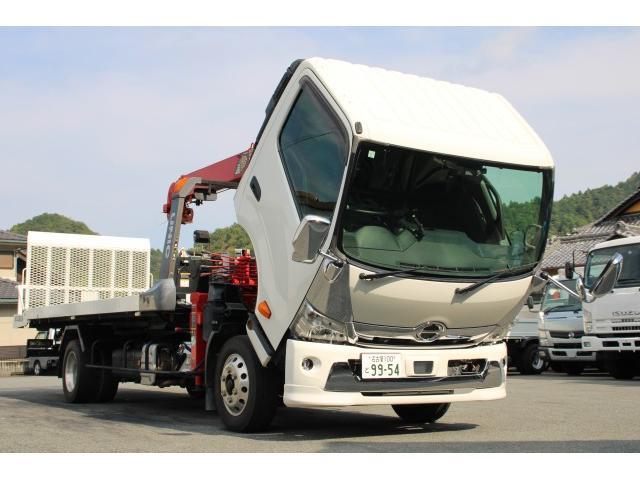 Hino Dutro 9