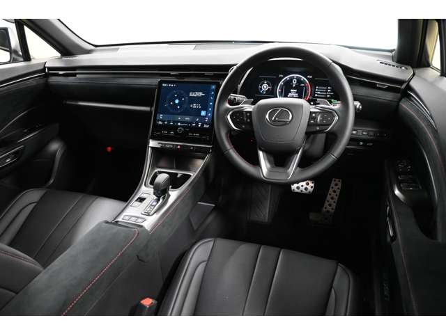 Lexus LBX 9