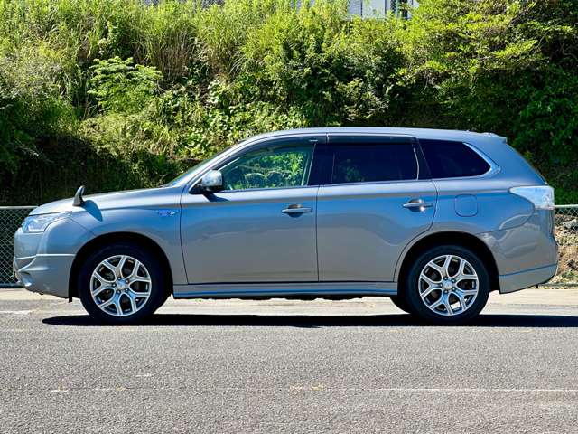 Mitsubishi Outlander PHEV 8
